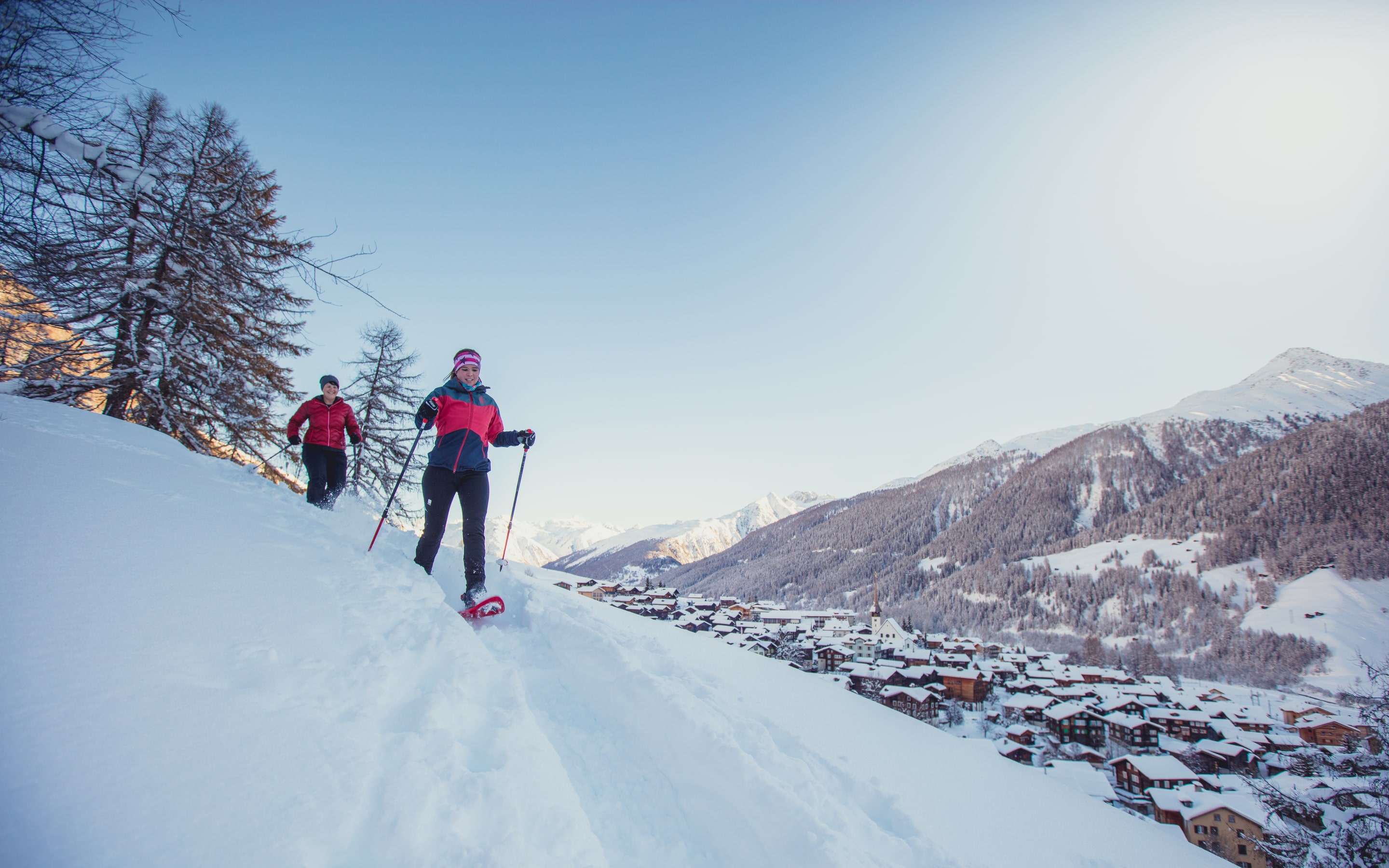 Schneeschuhwandern im Goms