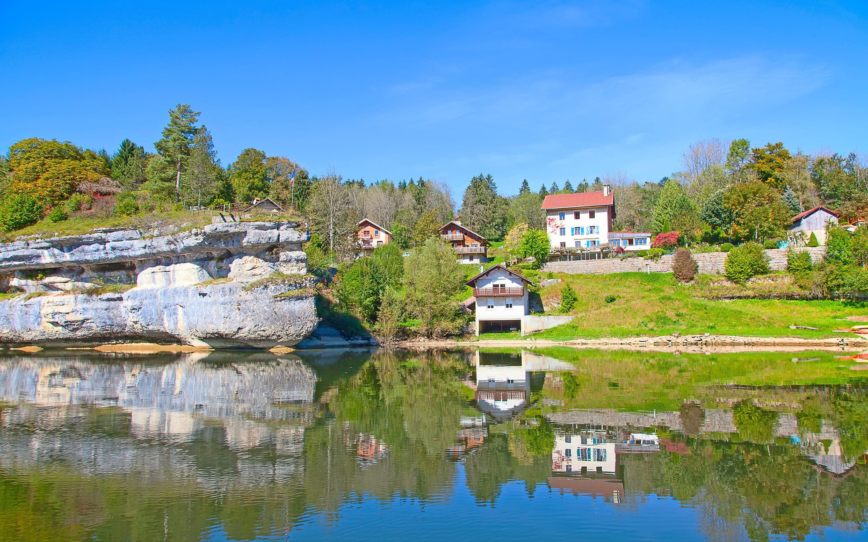 Wandern im Val-de-Travers