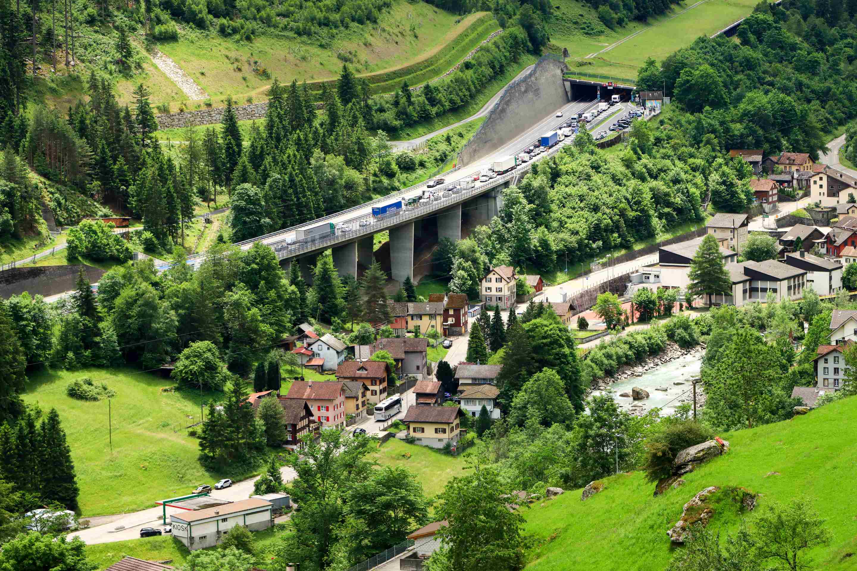 250607 Stau Gotthard Pfingsten (52)_web