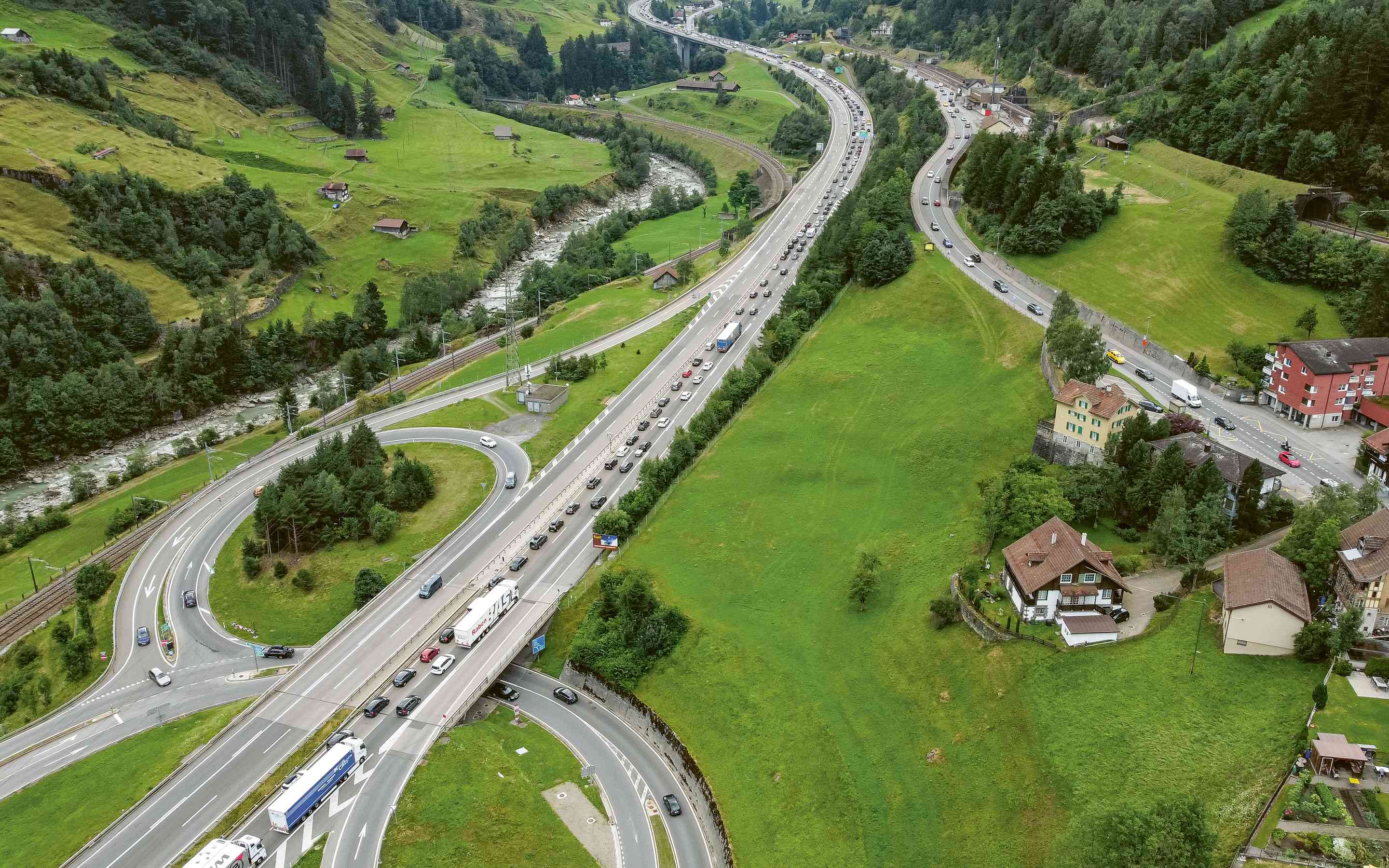 DJI_0143_2880x1800