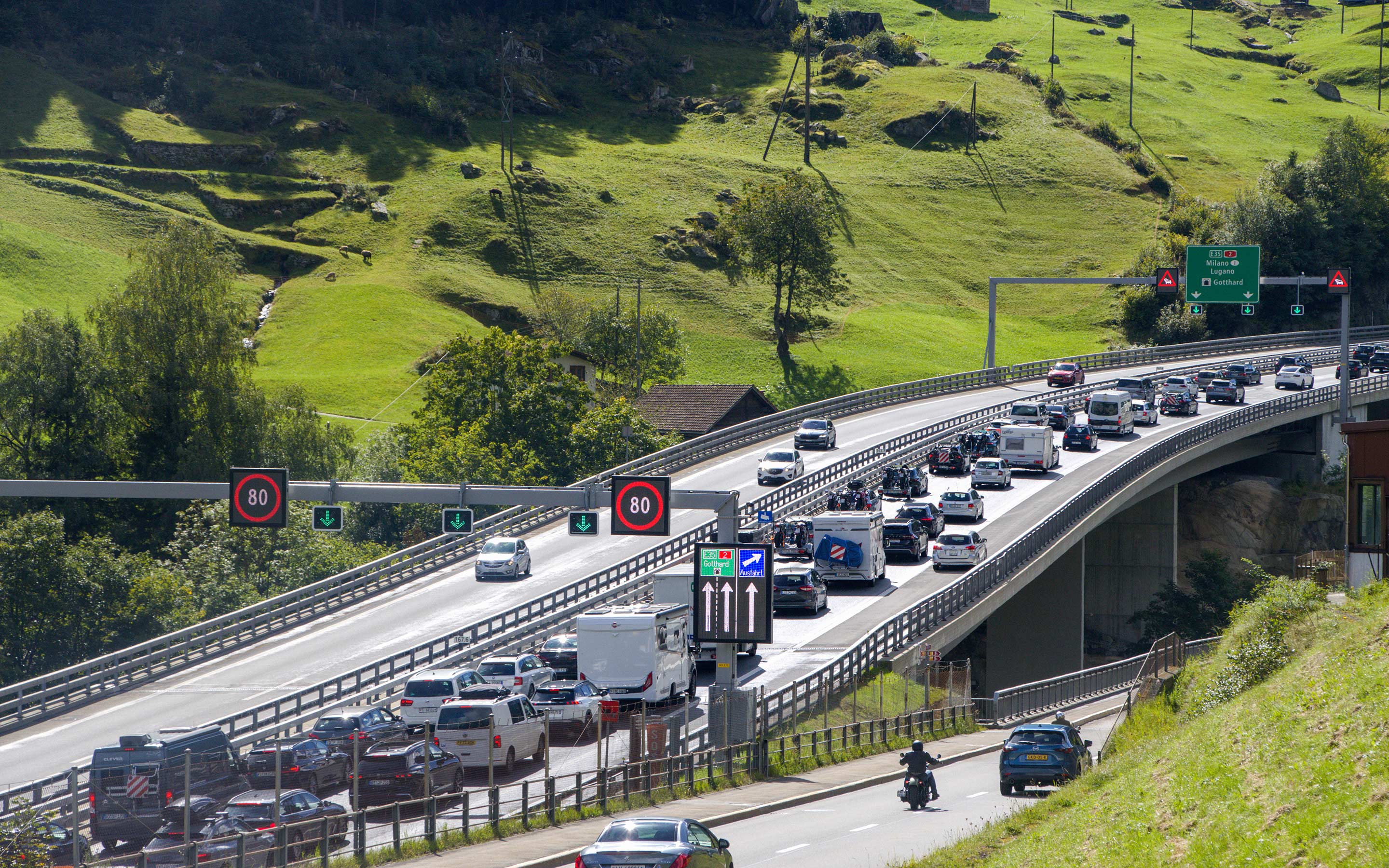 Gotthardverkehr_Wassen_web