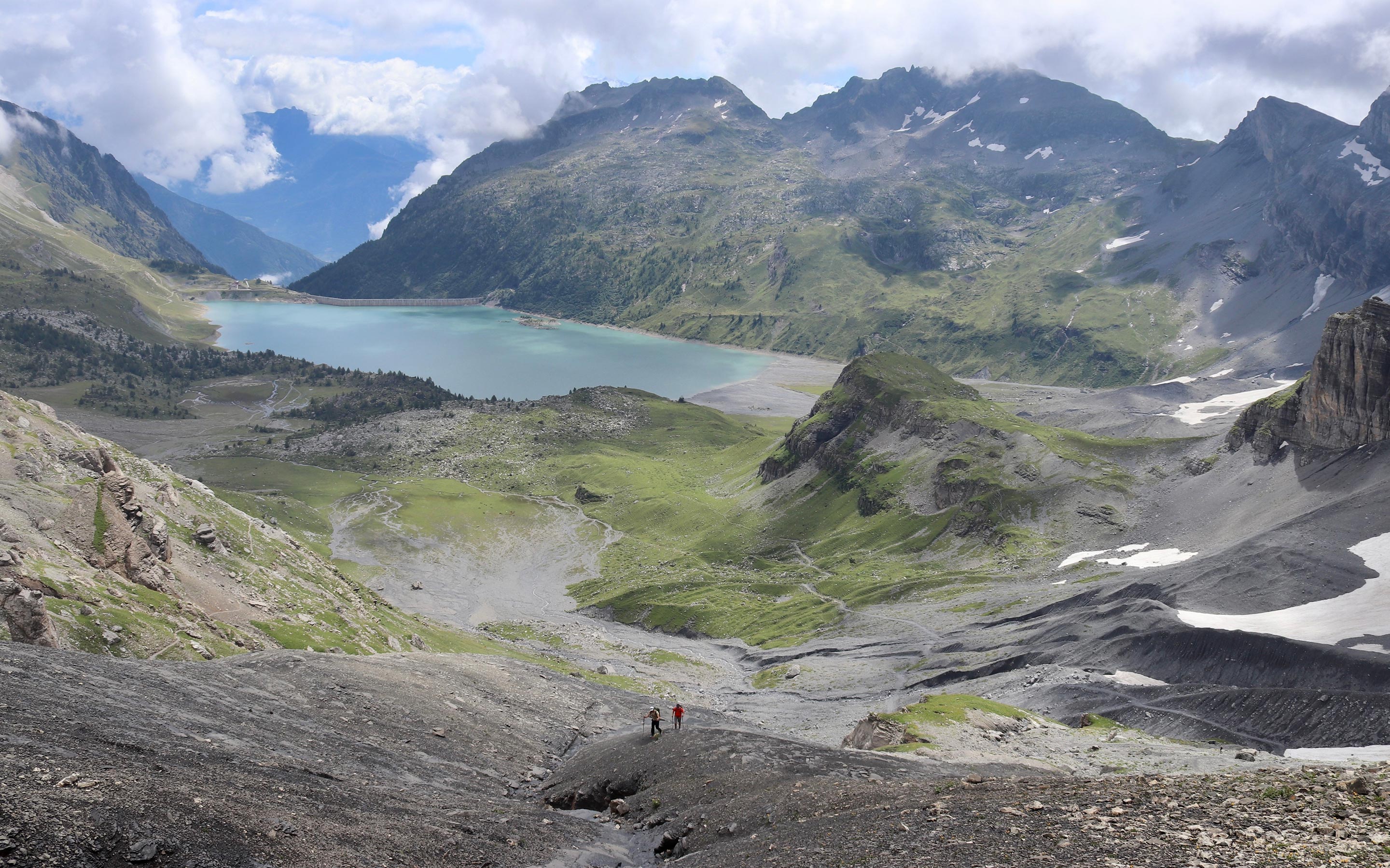 Mountain,Landscape,Of,Lac,De,Salanfe,In,Les,Dents,Du