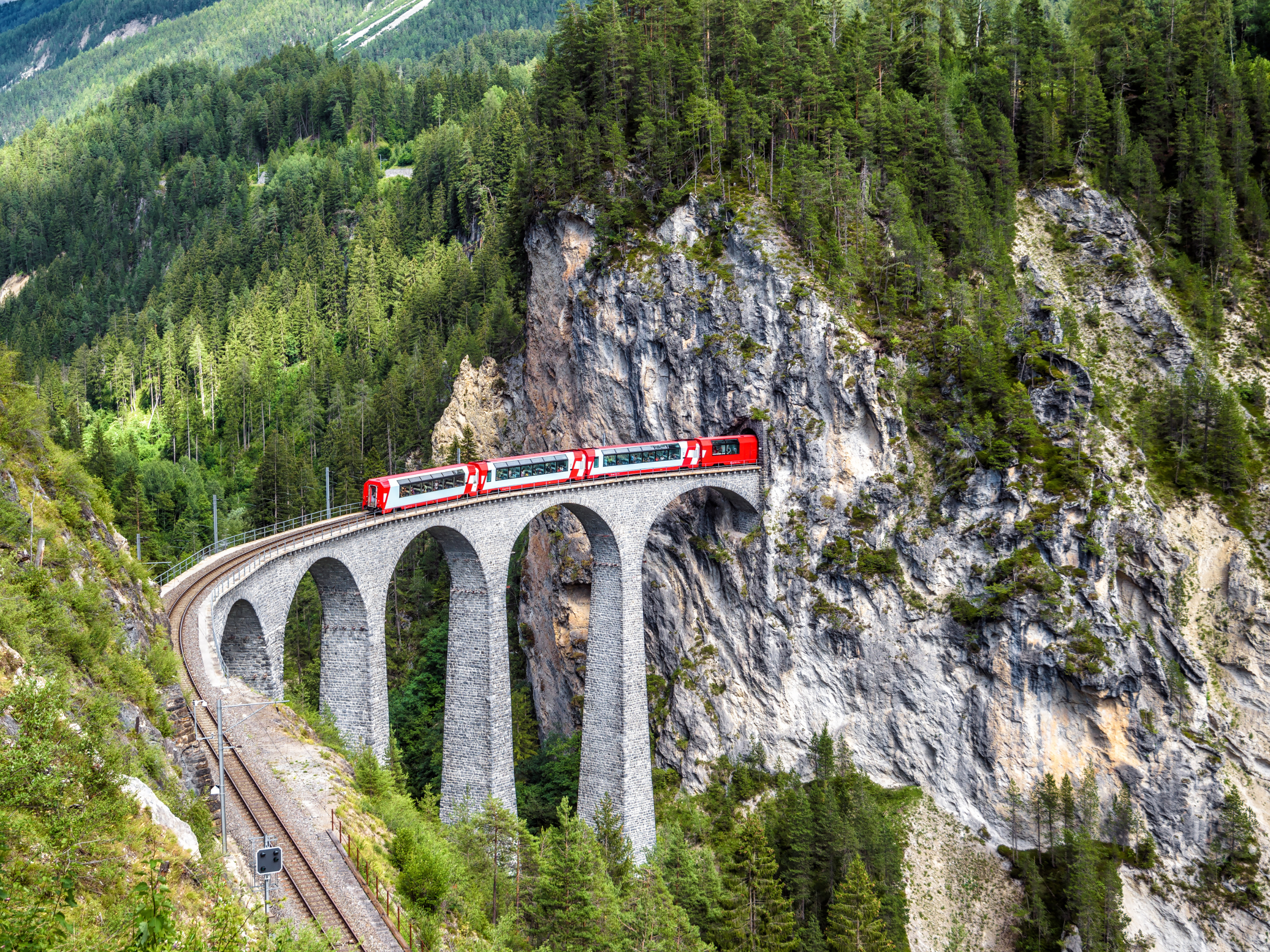 Glacier Express_Canva